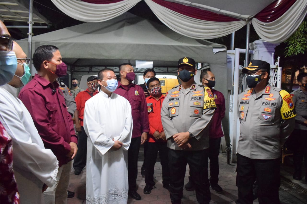 Wakapolda Cek Pengamanan Ibadah Jumat Agung & Persiapan Pengamanan Paskah di Sidoarjo, Berlangsung Aman dan Kondusif